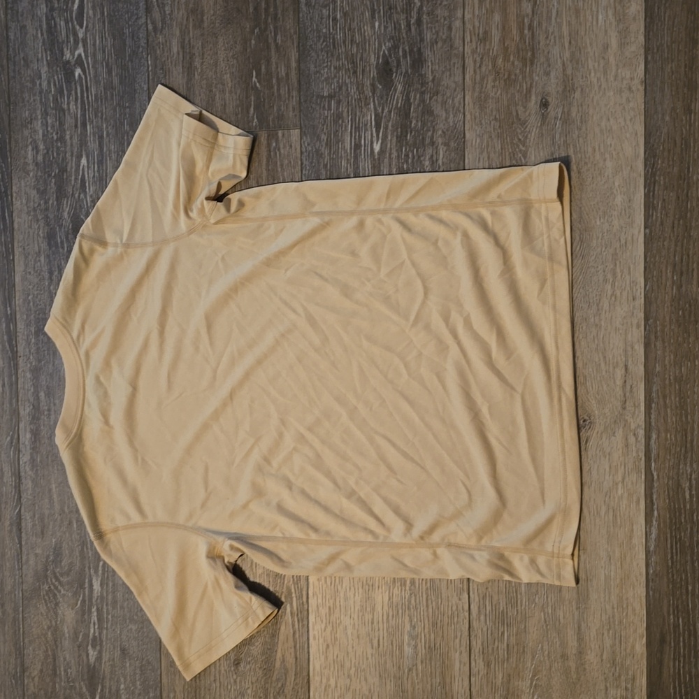 Nike Men's Medium Short Sleeve T-Shirt New w/out Tags! - Picture 2 of 4